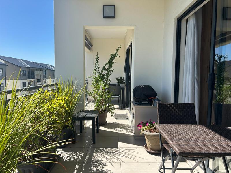 1 Bedroom Property for Sale in Sandown Western Cape